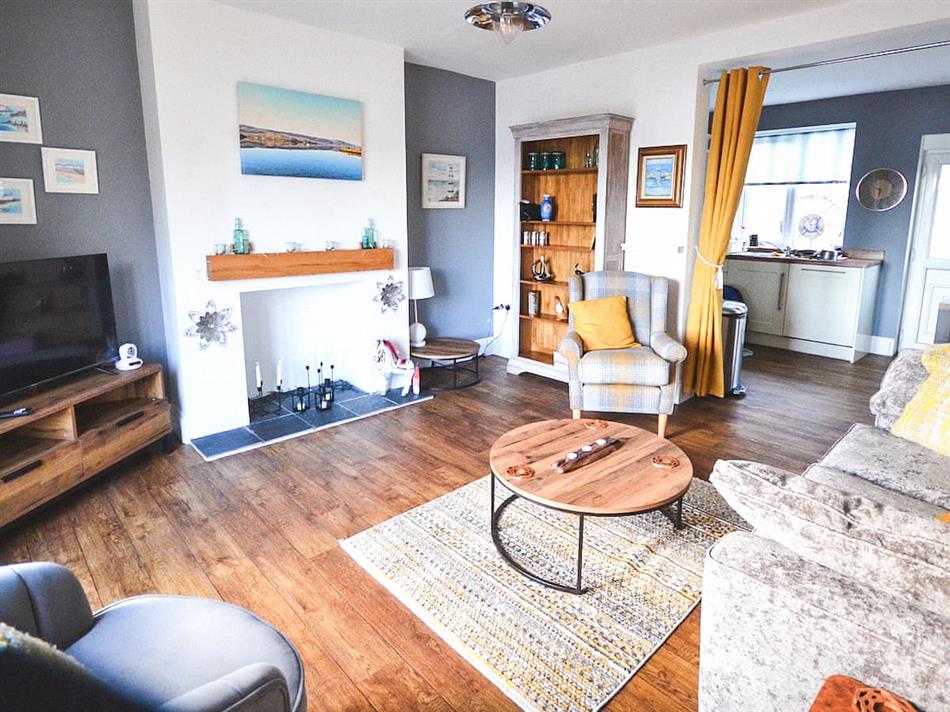 Moontide Ref UK42090 In Appledore Pet Friendly Cottage Weekend