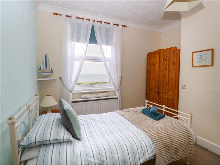 Elwin House (1053563) Pet Friendly in Cromer sleeps 18 people