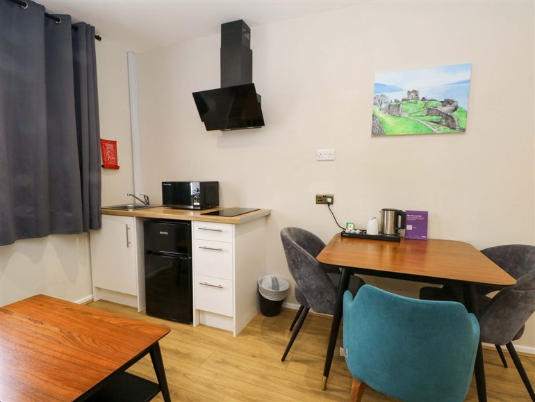 Falcon Lodge in Charnock Richard near Heskin (1201169) - sleeps 5 people