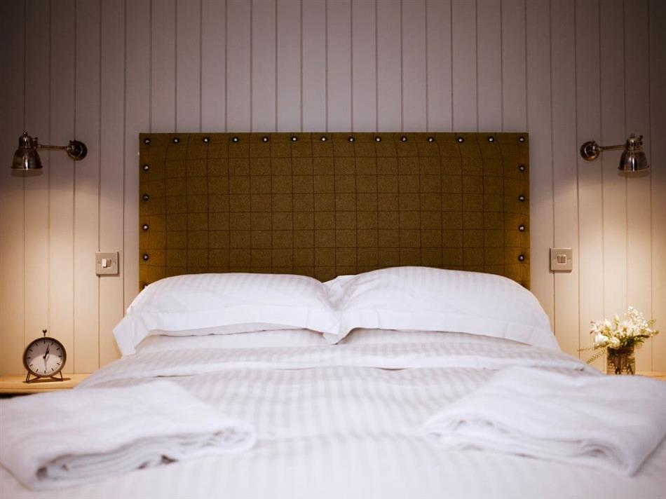 Bedroom in Abercrombie,