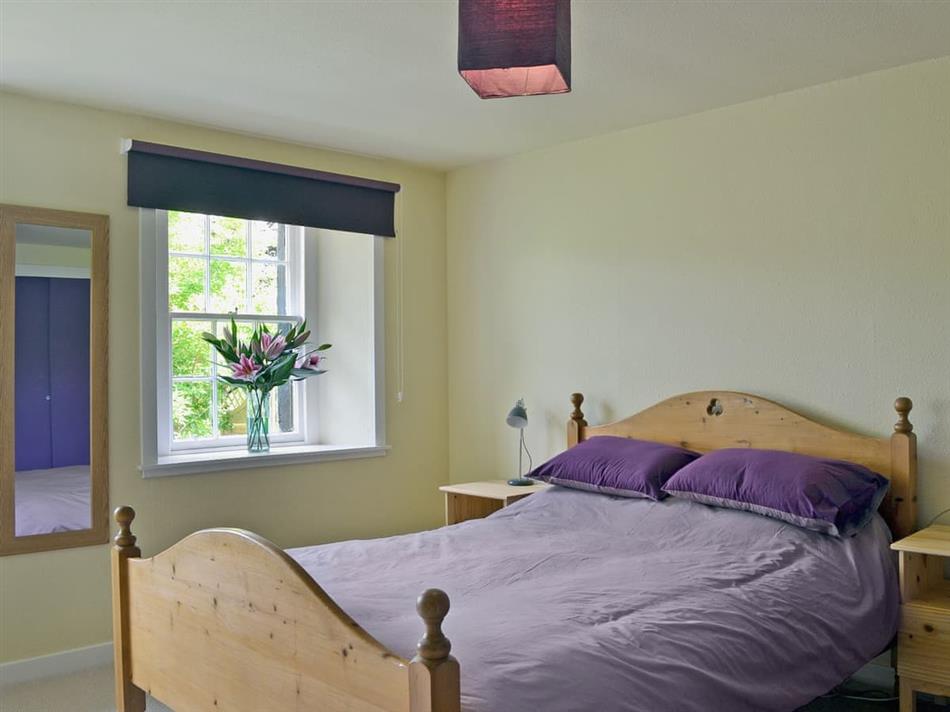 Bedroom in Kinnettas Cottage, Strathpeffer