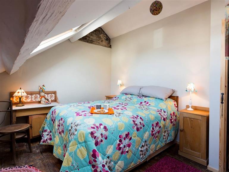 Bedroom in Little Hawthorn, Menai Bridge