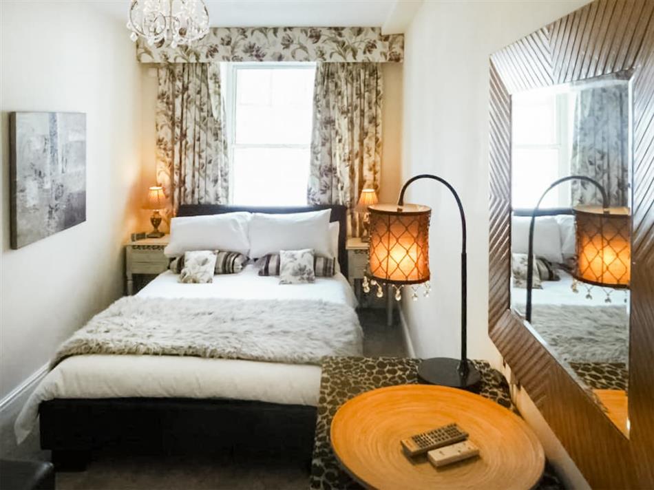 Moonlight Oasis Apartment (Ref UK46023) in Durham cottage weekend