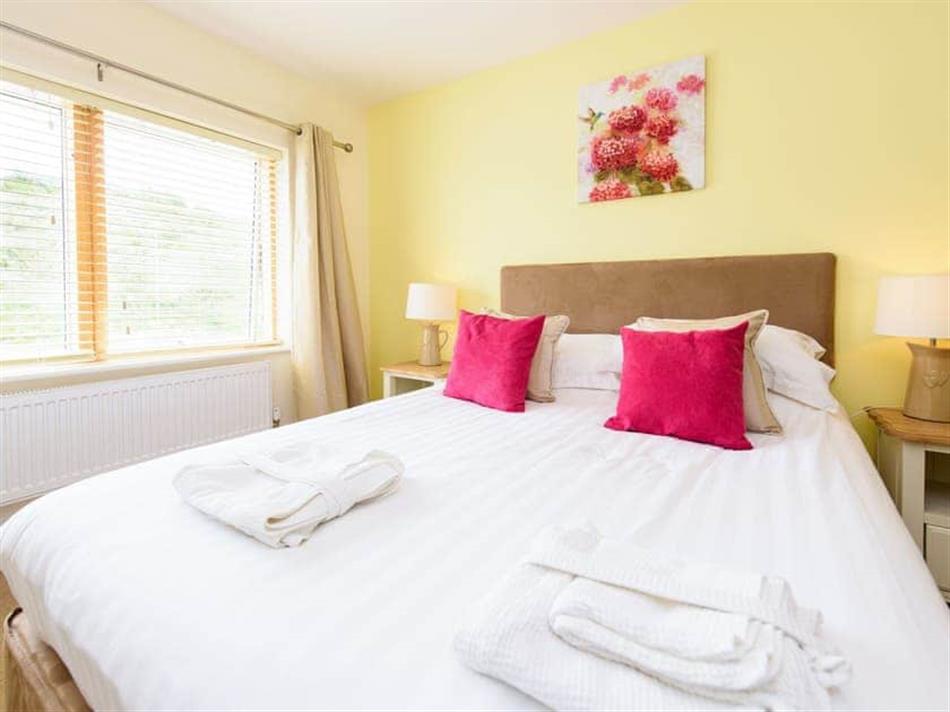 North Bay Sands Apartment 3 (Ref UK2631) in Scarborough cottage