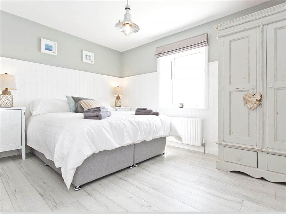 Seaside Cottage (Ref UKC5933) in Southbourne, near Christchurch Pet