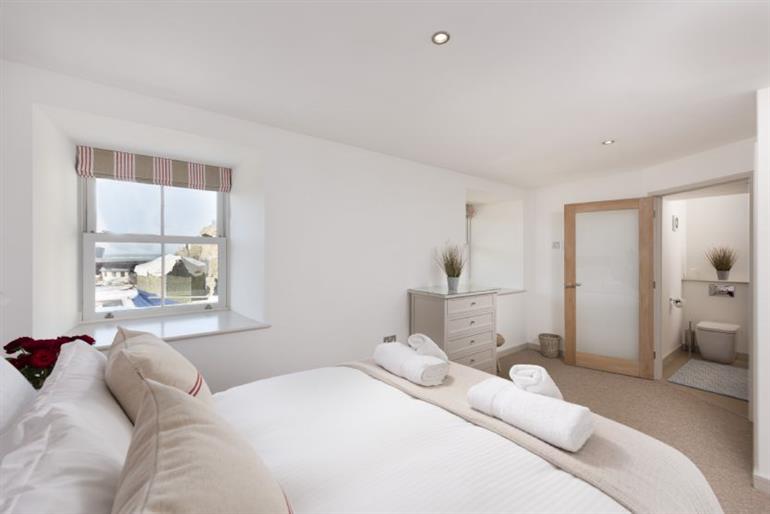 Harbour Masters House in Portreath, Cornwall Pet Friendly cottage