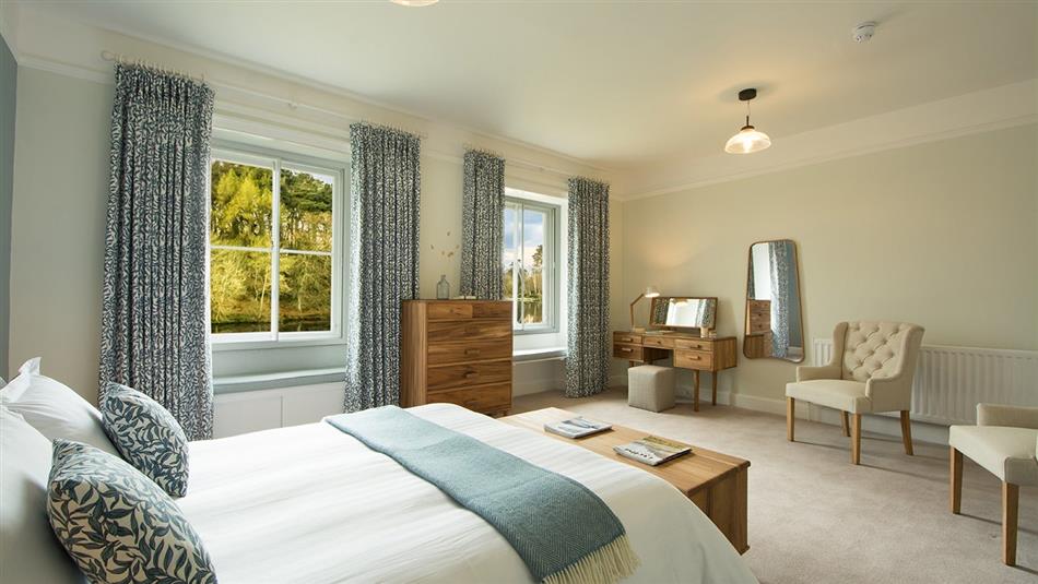 Rothley Lakehouse in Morpeth, Northumberland Pet Friendly cottage