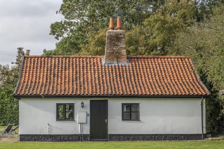 Enter via the front door at Pettingalls Farm Cottage, Deopham Green in  Norfolk
