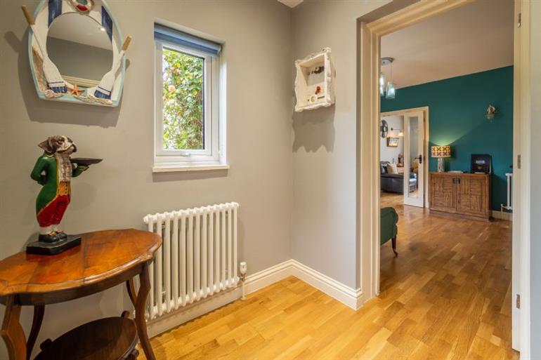 The Warren in Old Hunstanton, Norfolk Pet Friendly with hot tub