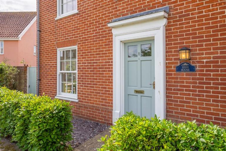 High House in Wrentham, Suffolk Pet Friendly cottage holidays Suffolk