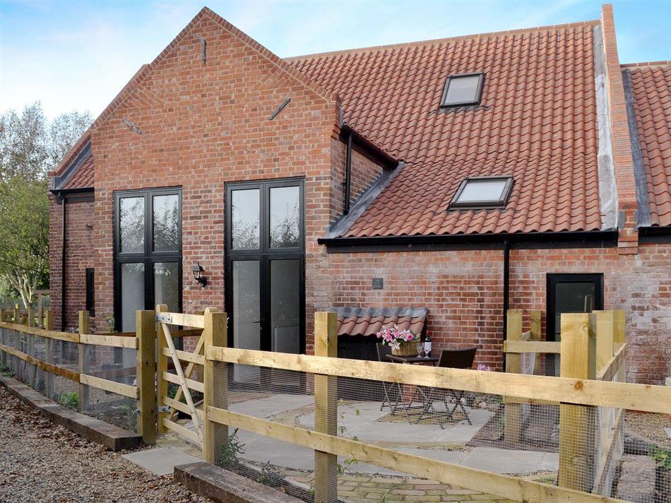 Meadow Farm Holiday Barns The Cart Lodge (Ref UKC1039) in Hickling