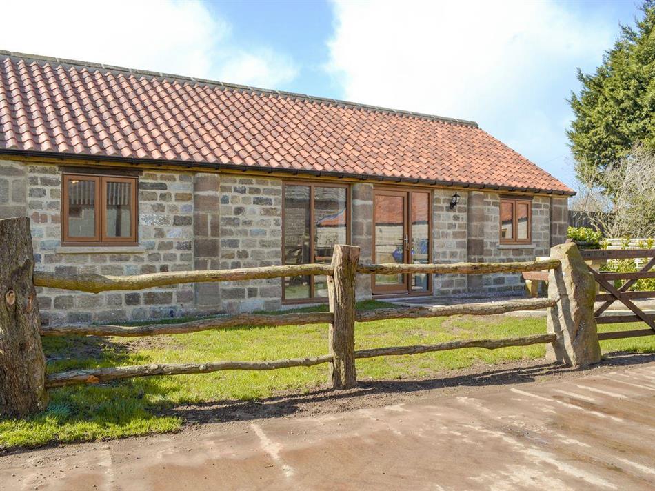Thistle Hill Farm Cottages The Cartshed (Ref UK2225) in