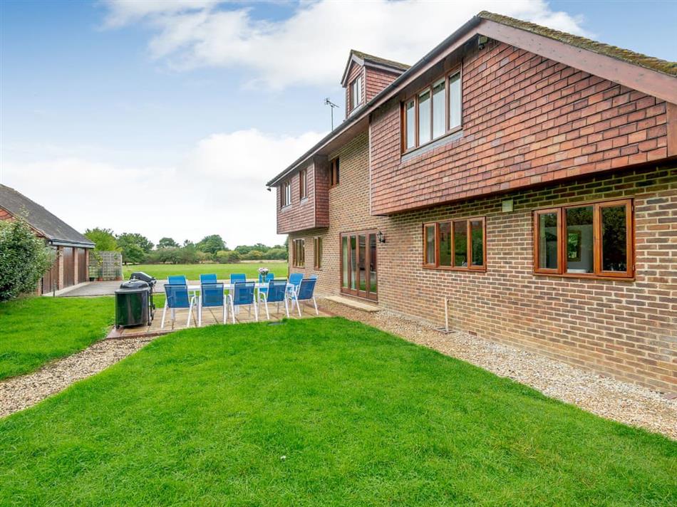 Tudor Farmhouse (Ref UK40803) in High Halden, near Ashford cottage