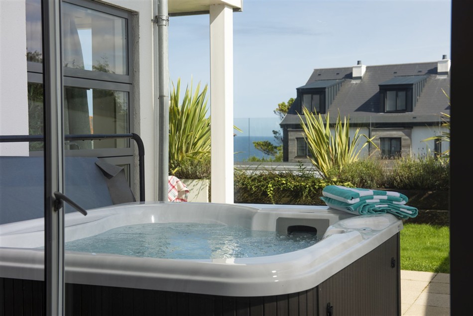 Garden with hot tub at Rockpool at Salt, St Ives