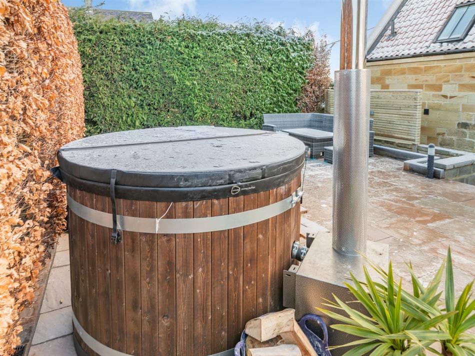 Cottage (Ref UK40420) in Scaling Dam, near Whitby with hot tub