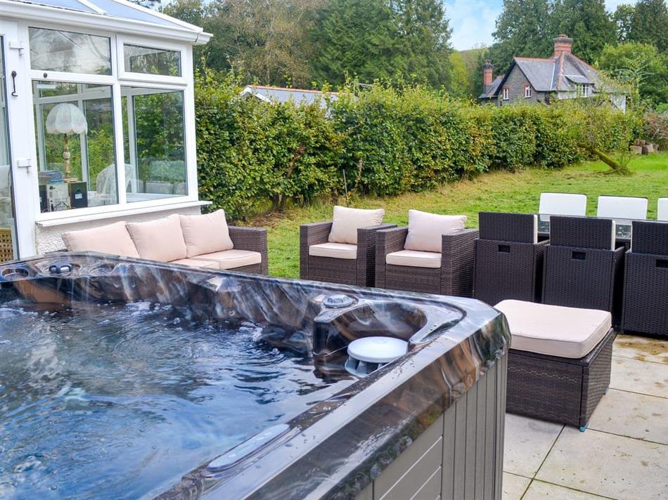 Porth Elenydd (Ref UKC1295) in Devil’s Bridge, near Aberystwyth Pet