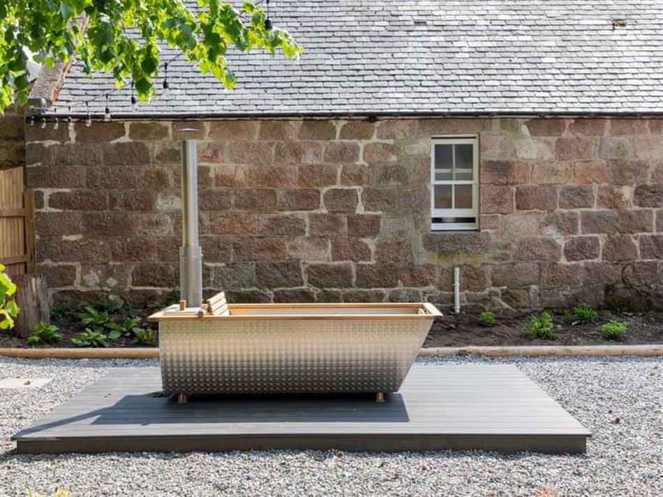 Hot tub at The Bothy, Banchory
