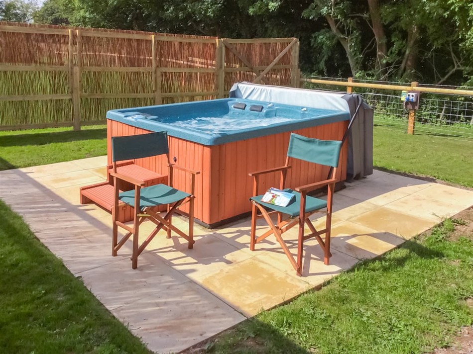 Hot tub at Willow, Oswestry