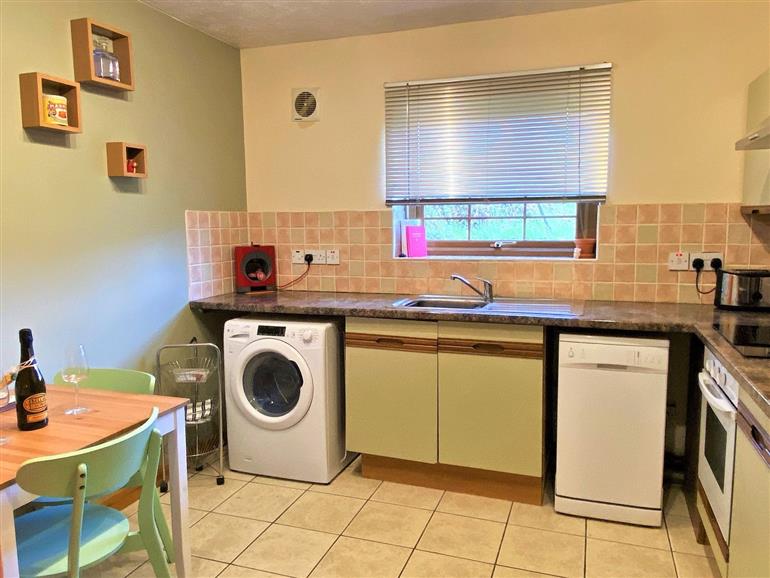 The kitchen at Cwt y Ci near Y Felinheli
