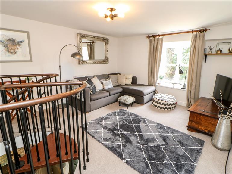 This is the living room at 17 Millgate in Richmond