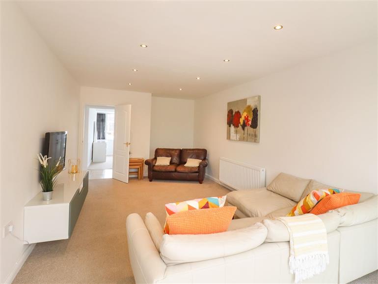 35 Seabourne Way (1077489) Pet Friendly in Dymchurch sleeps 4 people