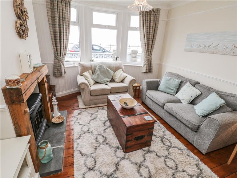 7 Marine Drive (1115012) Pet Friendly in Hartlepool sleeps 5 people