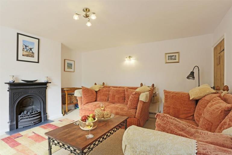 Baxter House in Wangford cottage holidays Wangford