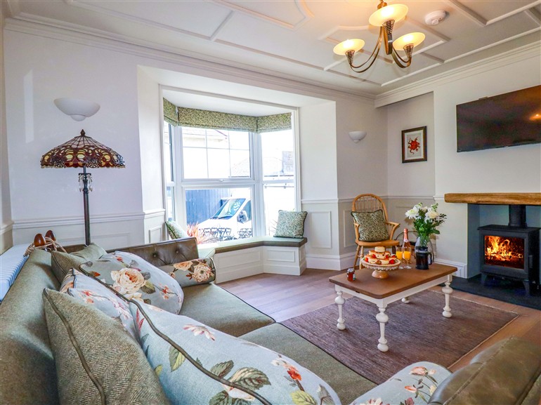 The living room at Beach View House in Newquay