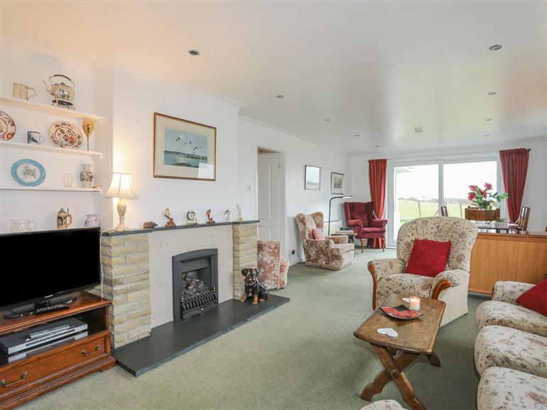 The living room at Caradoc in Rhosneigr