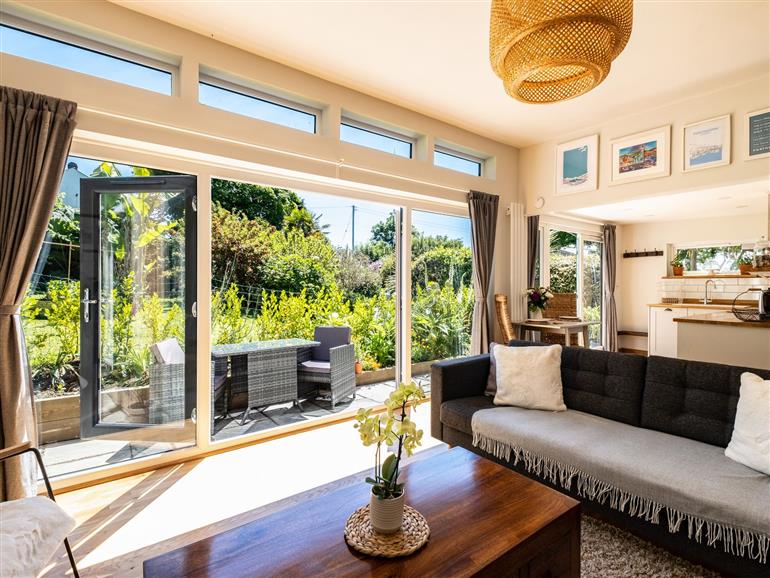 The living room at Chi Lowarth in Porthleven