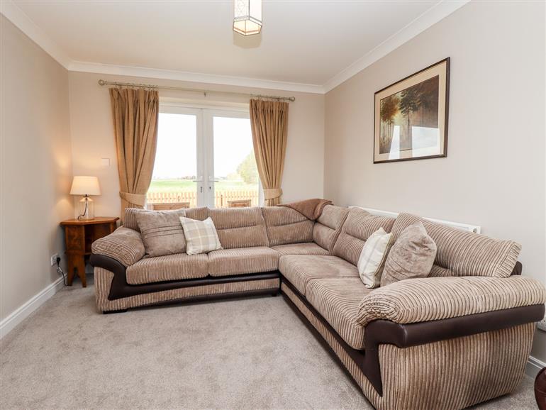 Eggleston (1119135) Pet Friendly in Winestead near Withernsea with hot