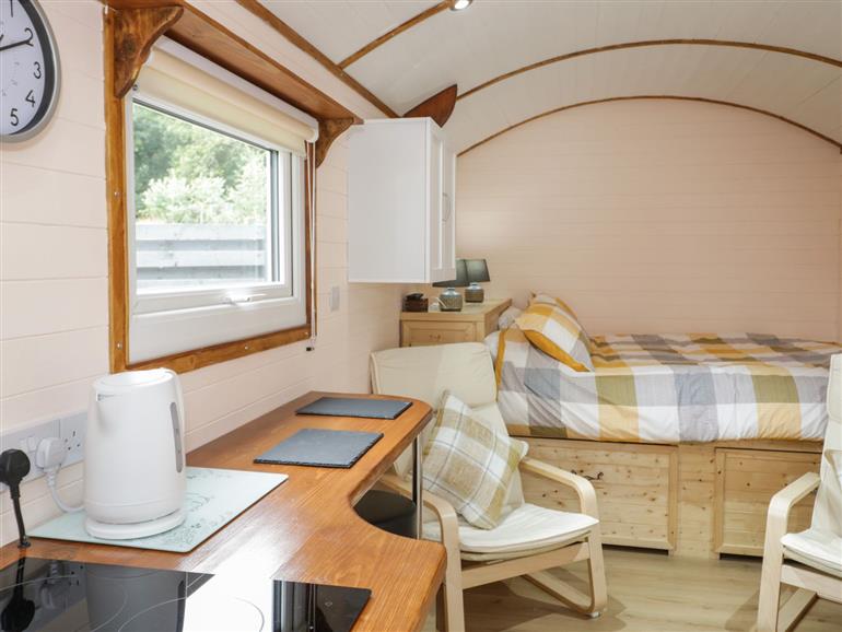 The living room at Glyder Fach in Bangor