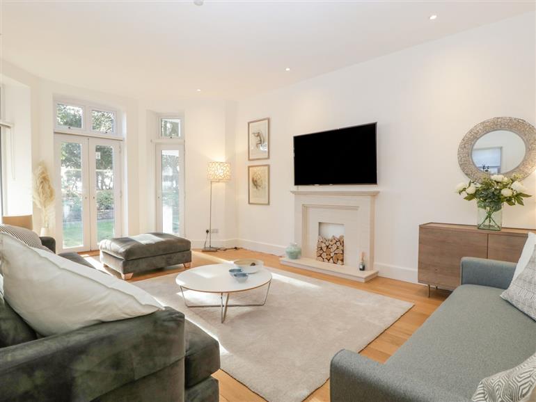 The living room at Hoppapill House 1 Fountain Court in West Cliff near Bournemouth