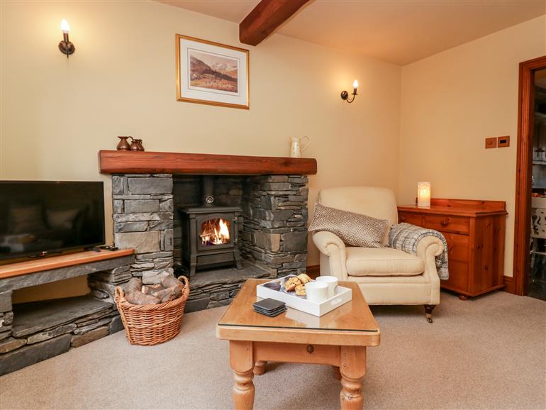 Huntsmans Cottage (1130102) in Broughton Beck near Ulverston sleeps 4