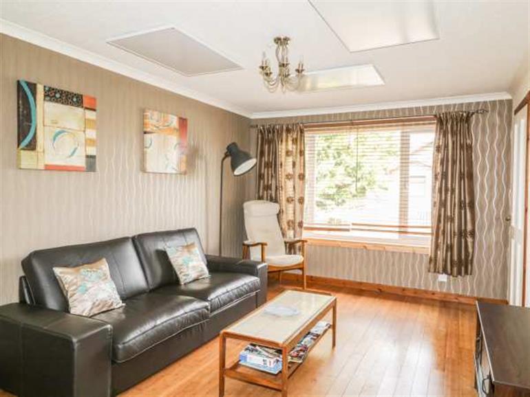 79 Corrour Road (938551) in Aviemore sleeps 6 people