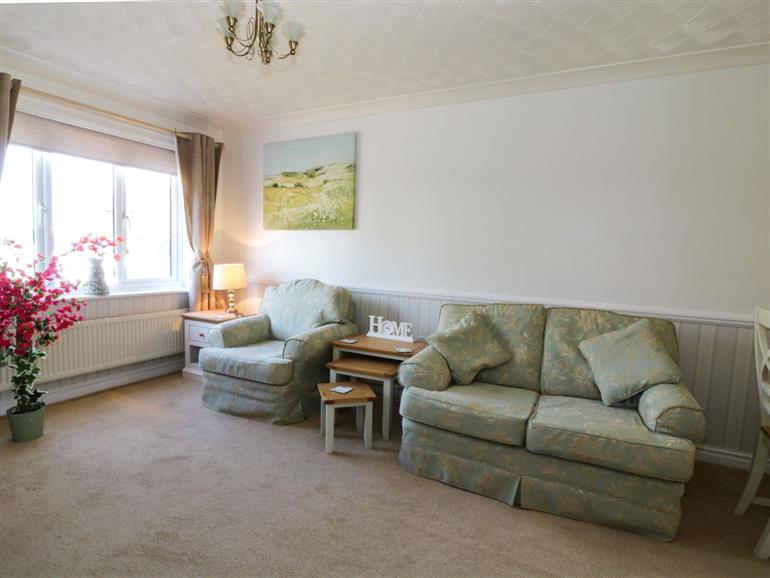 Living room in Breydon Cottage, Great Yarmouth
