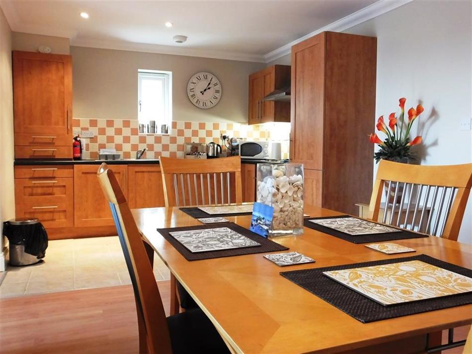 Living room in Bryn Y Mor 18, Tenby