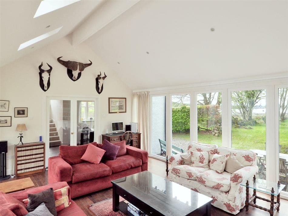 Cliff Cottage (Ref S83) in Port Appin, Argyll. Pet Friendly cottage