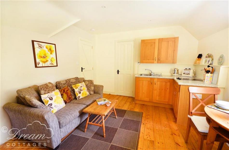 Coombe Orchard in Swanage, Dorset Pet Friendly cottage holidays Swanage