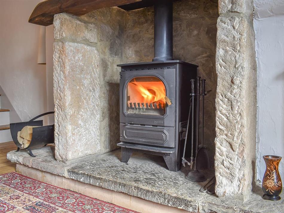 Corner Cottage (Ref UK33107) in Stoney Middleton, near Bakewell Pet