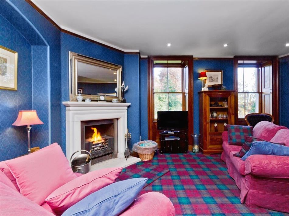 Dess Lodge (Ref : SGGP) in Dess, Aboyne, Aberdeenshire ...