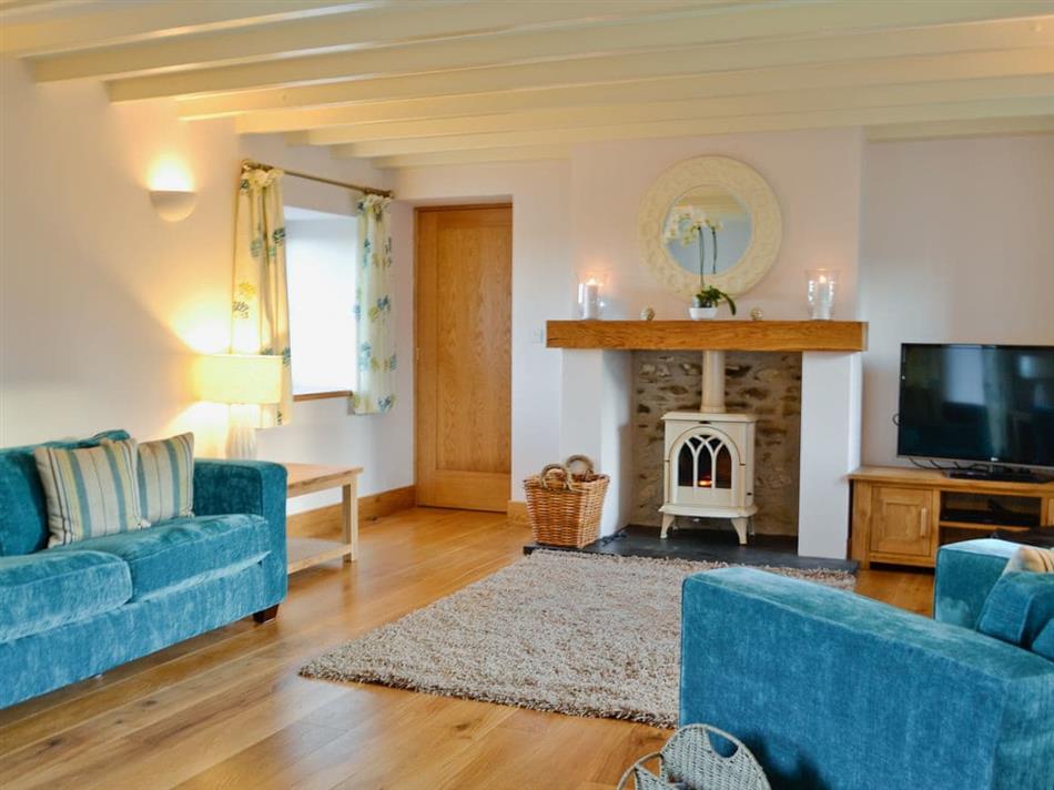 Felin Hedd (Ref ON3) in Tregaron, nr. Aberystwyth Pet Friendly with