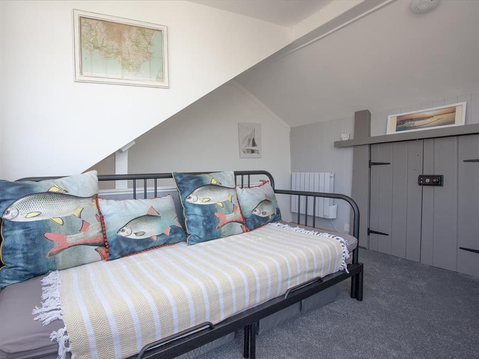 Harbour Bowl Cottage (Ref UK33838) in Brixham Pet Friendly cottage