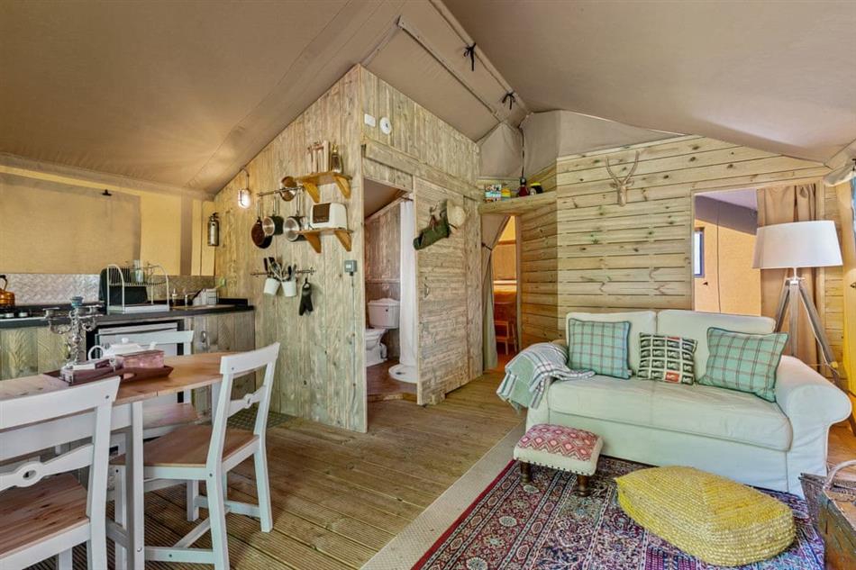 Living room in Hazel Safari, 