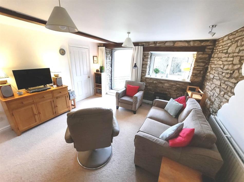 Hill Mill Cottage (Ref NRR) in Nr WottonunderEdge, Glos. cottage