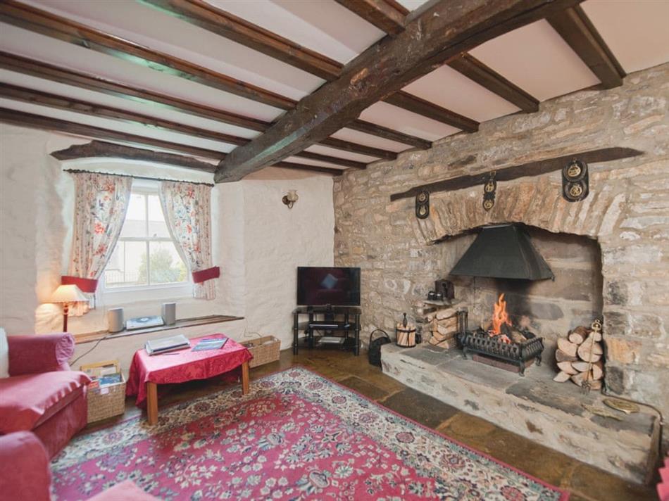 Holly Cottage (Ref : B5776) in Bellerby, Wensleydale Pet Friendly ...