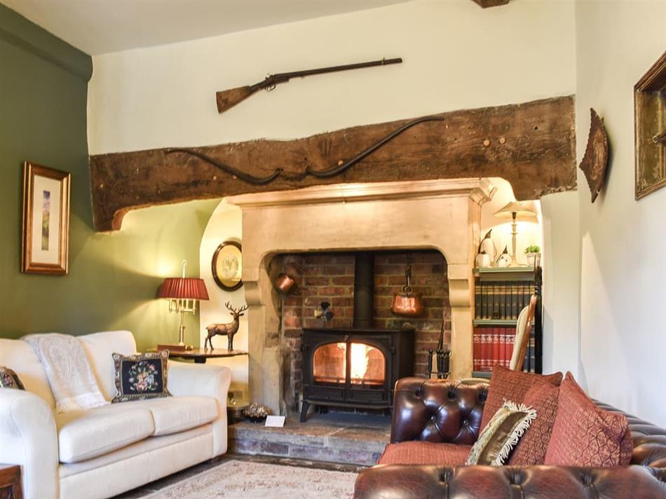 Lea Hall Farmhouse (Ref UK40875) in Tissington Pet Friendly cottage weekend and short breaks