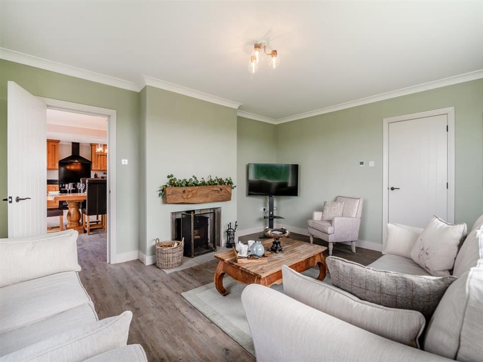 Manor Farm Cottage (Ref UK43228) in Appleton Wiske, near