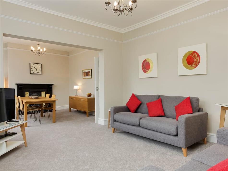 Victoria Apartments No 1 Victoria Apartment (Ref UKC1542) in