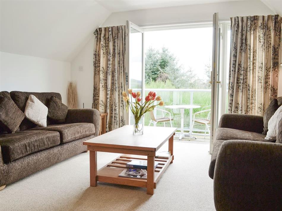 Living room in No 32,